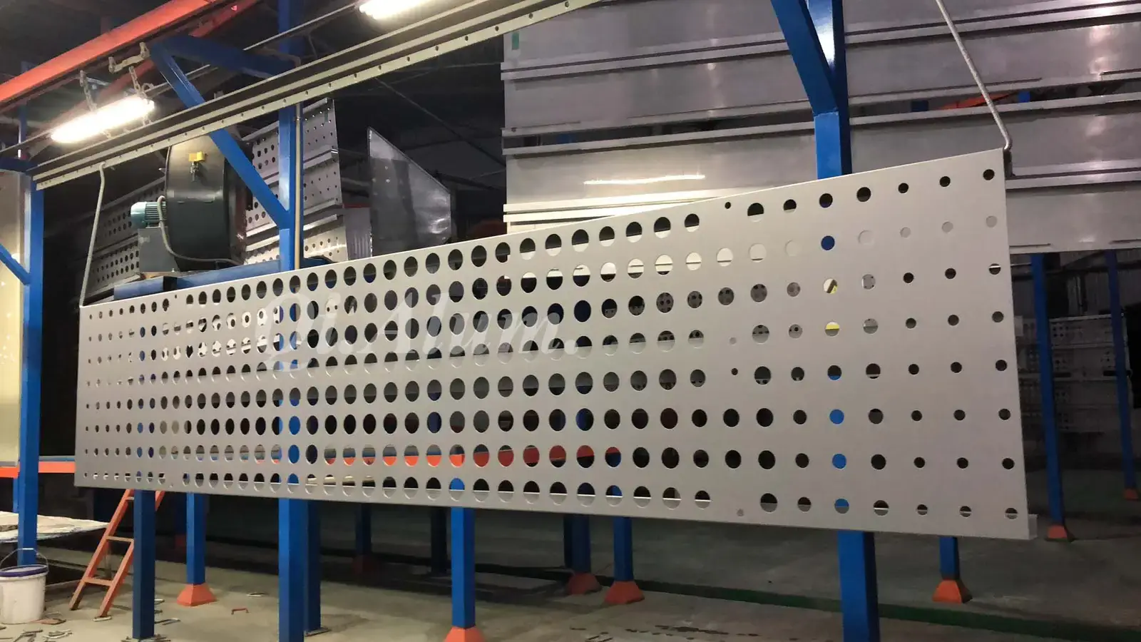 Durable 1.5mm/2mm/3mm Golden Painted Aluminum Hole Punching Sheet — 5