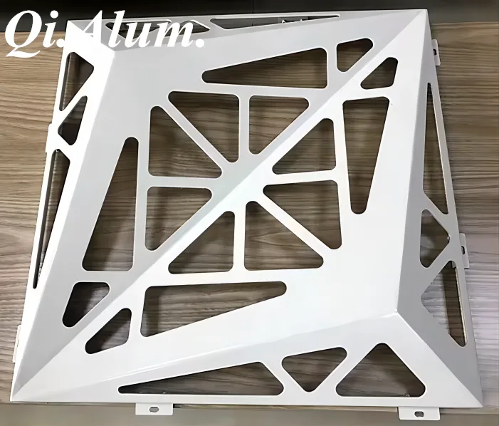 Thickness, size and geometry of 3D aluminium panels