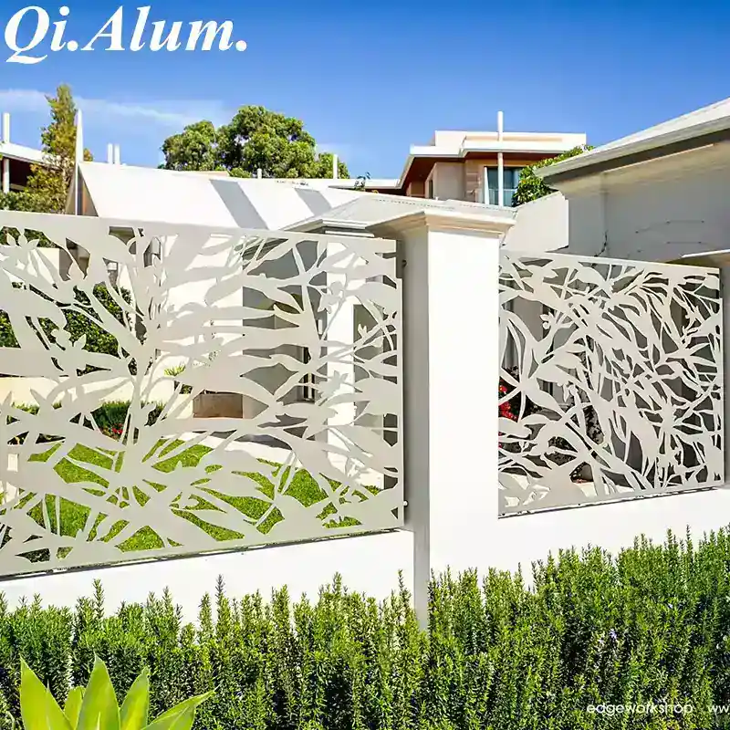 Aluminium screen panels