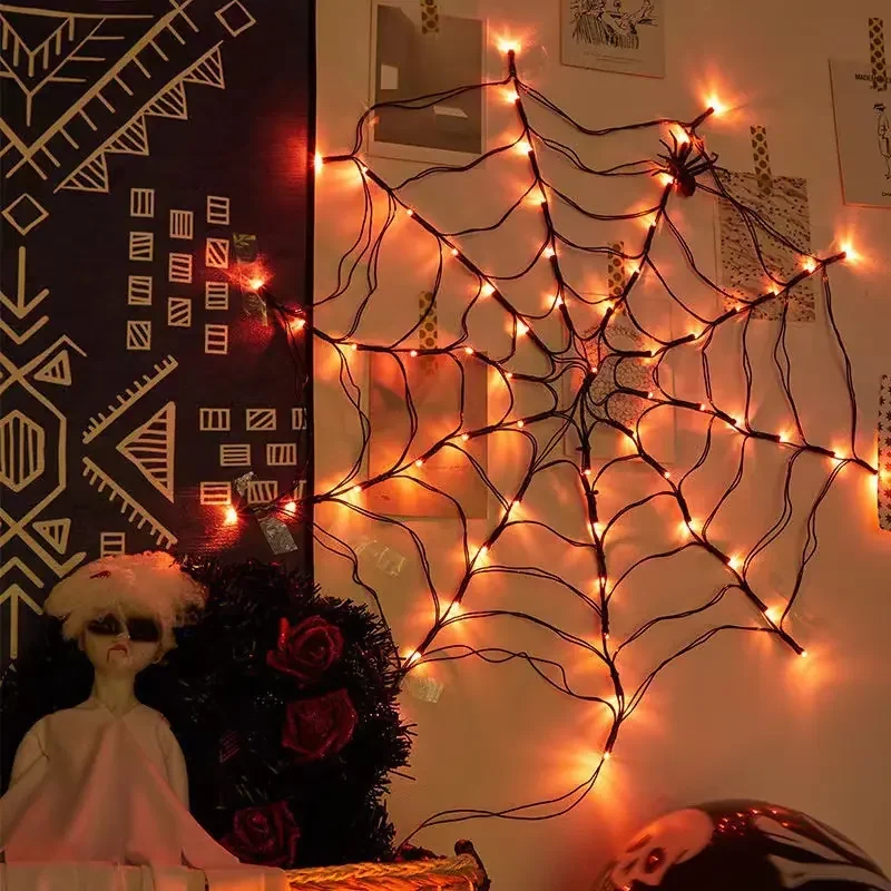 Halloween-Kürbis- und Figurenlicht - Kürbis-, Geister-, Totenkopf-, Skelett- und Spinnennetzlichter für die Halloween-Saison.