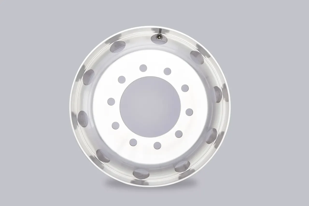 Rueda de camión 22.5x8.25 de cara mecanizada, vista 4