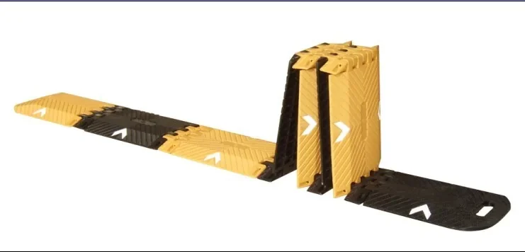 Portable Speed Hump SH223 | 3-Meter Rollable Traffic Calming, Heavy-Duty PU