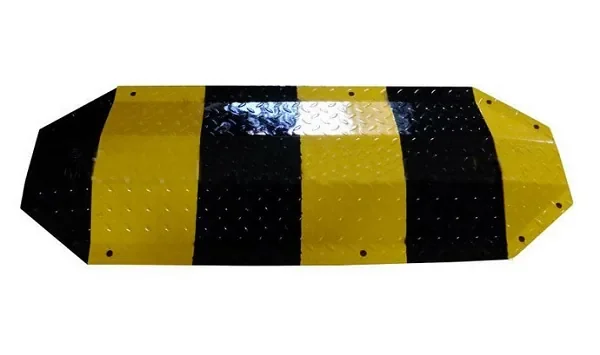 Steel Speed Hump SH231 | 40-Ton Load Capacity, Powder-Coated Traffic Safety