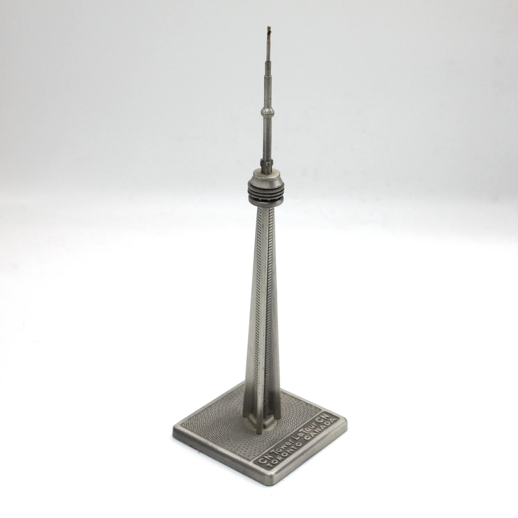 Metal CN Tower Souvenir and Custom Landmark Replicas | SENCHOY