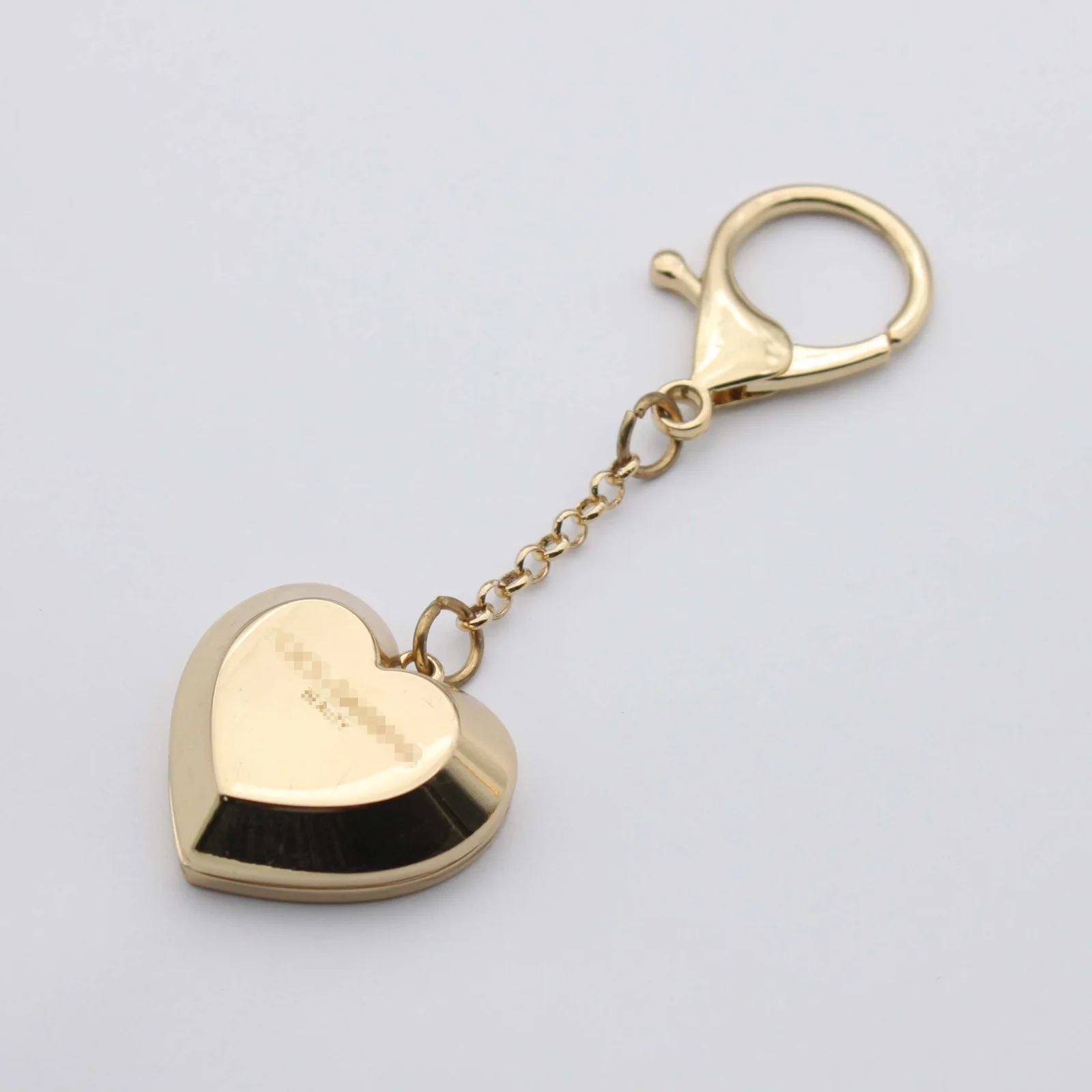 Heart aroma keyring shown from the front