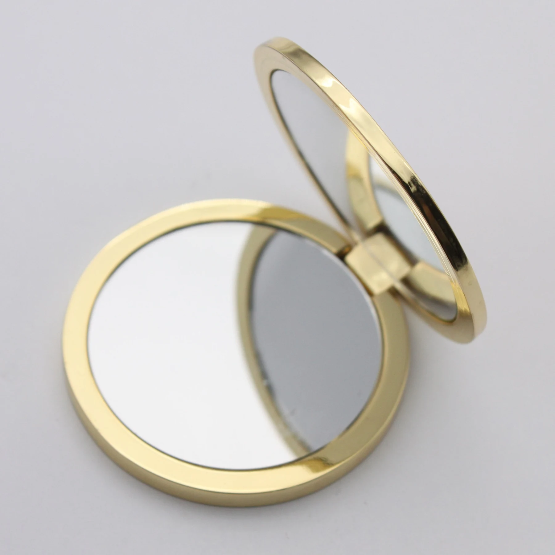 Close view of the epoxy dome and printed gold logo