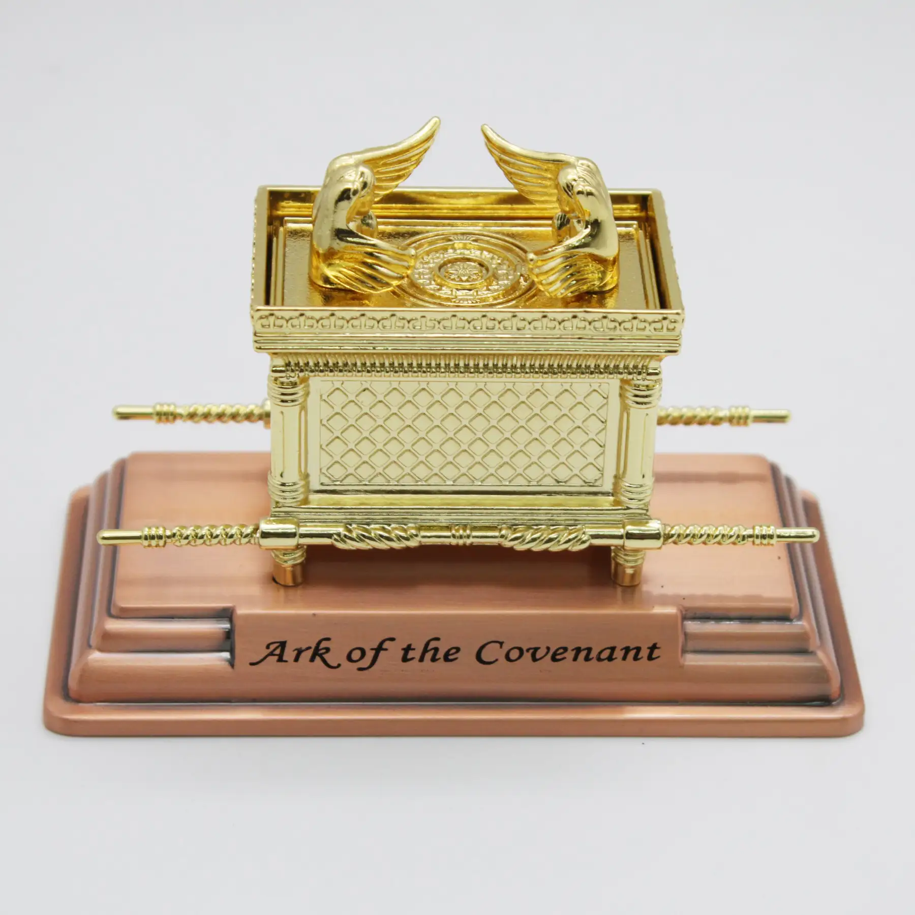 Mini Ark of the Covenant replica viewed from the front