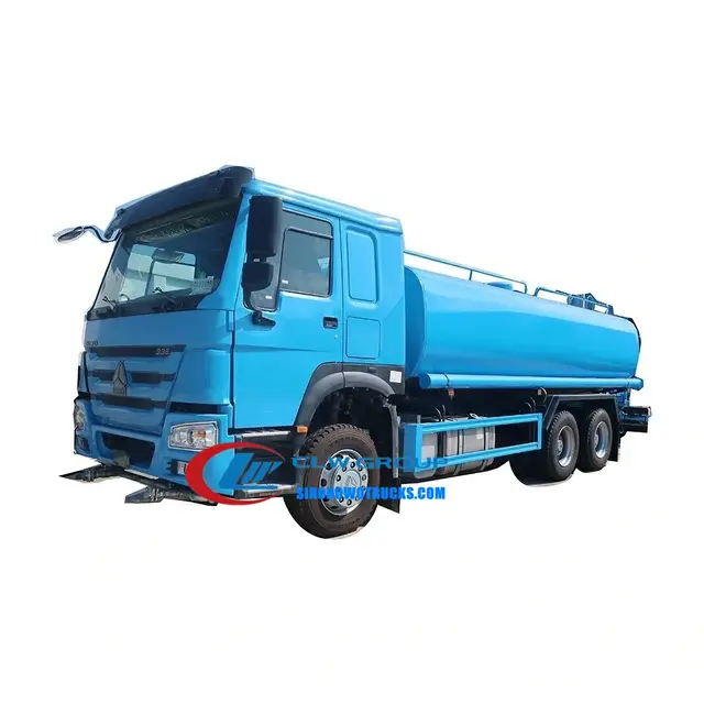10 wheel Sinotruk Howo 20000L water tank truck Guyana