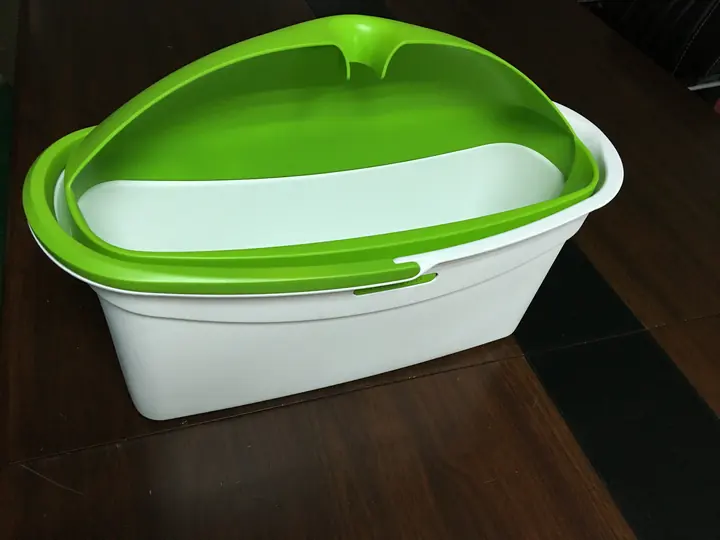 プラスチック射出成形