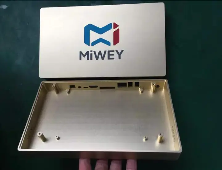 Деталь на заказ, изготовленная TCS Molding