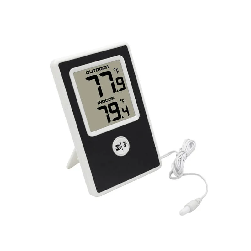 FT0405 probe thermometer in use, probe inserted into a container