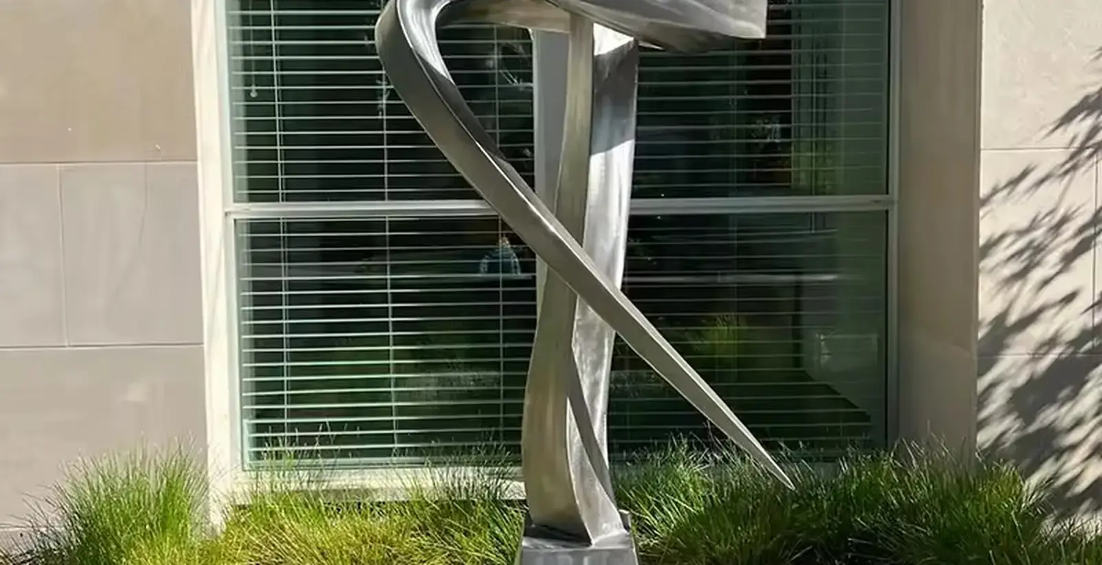 Xhdsculpture / Sourcify Metal