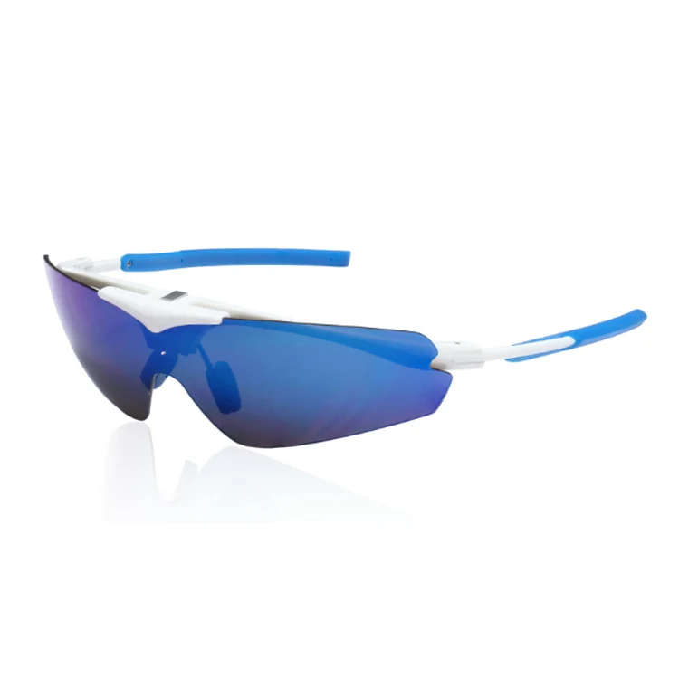 CL-Y831 sunglasses in use during outdoor cycling with cord attached