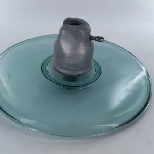 Glass insulator
